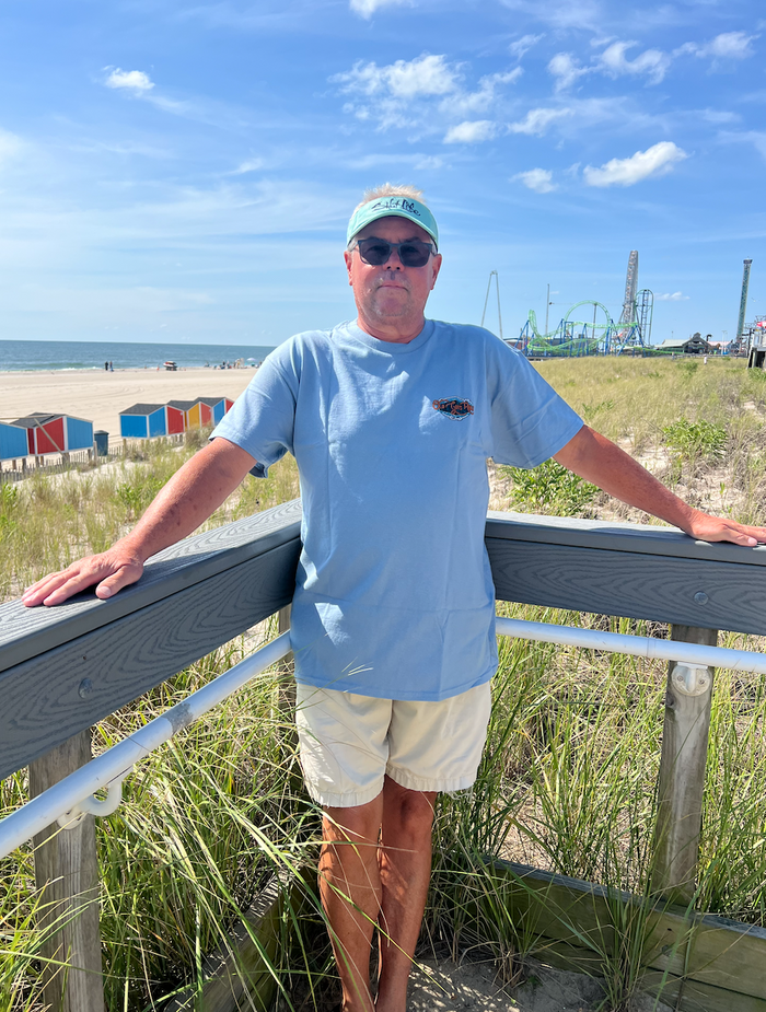 Old Crabby's Tee - Perfect for Crab Lovers & Beer Fans